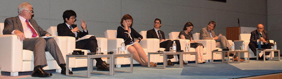 写真2 パネルディスカッションの様子