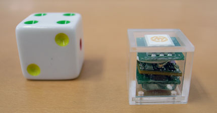 写真 UWB Dice(仮称)