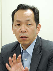 近　義起氏（ウィルコム　取締役　執行役員　副社長）