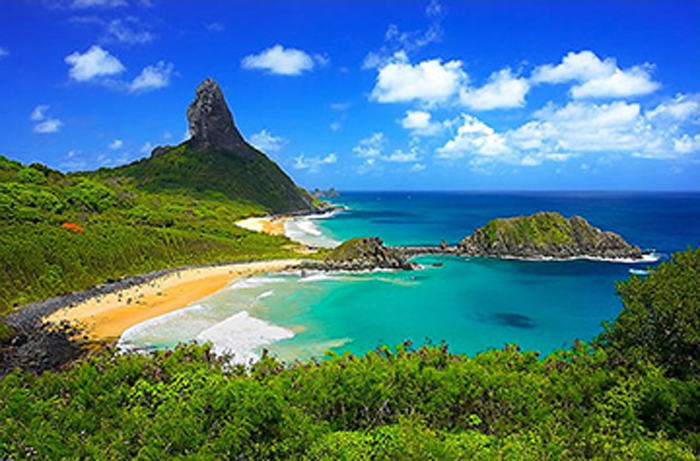 図　フェルナンド・デ・ノローニャ島